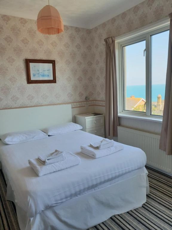 Wight Bay Hotel room 3